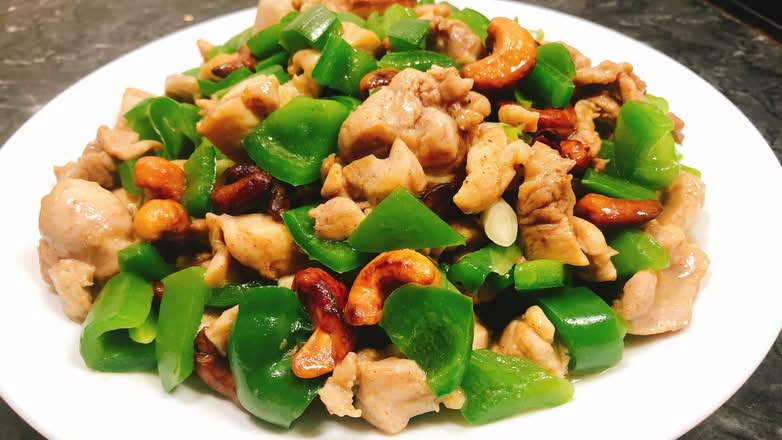 Diced Chicken & Cashew Nuts 腰果雞丁
